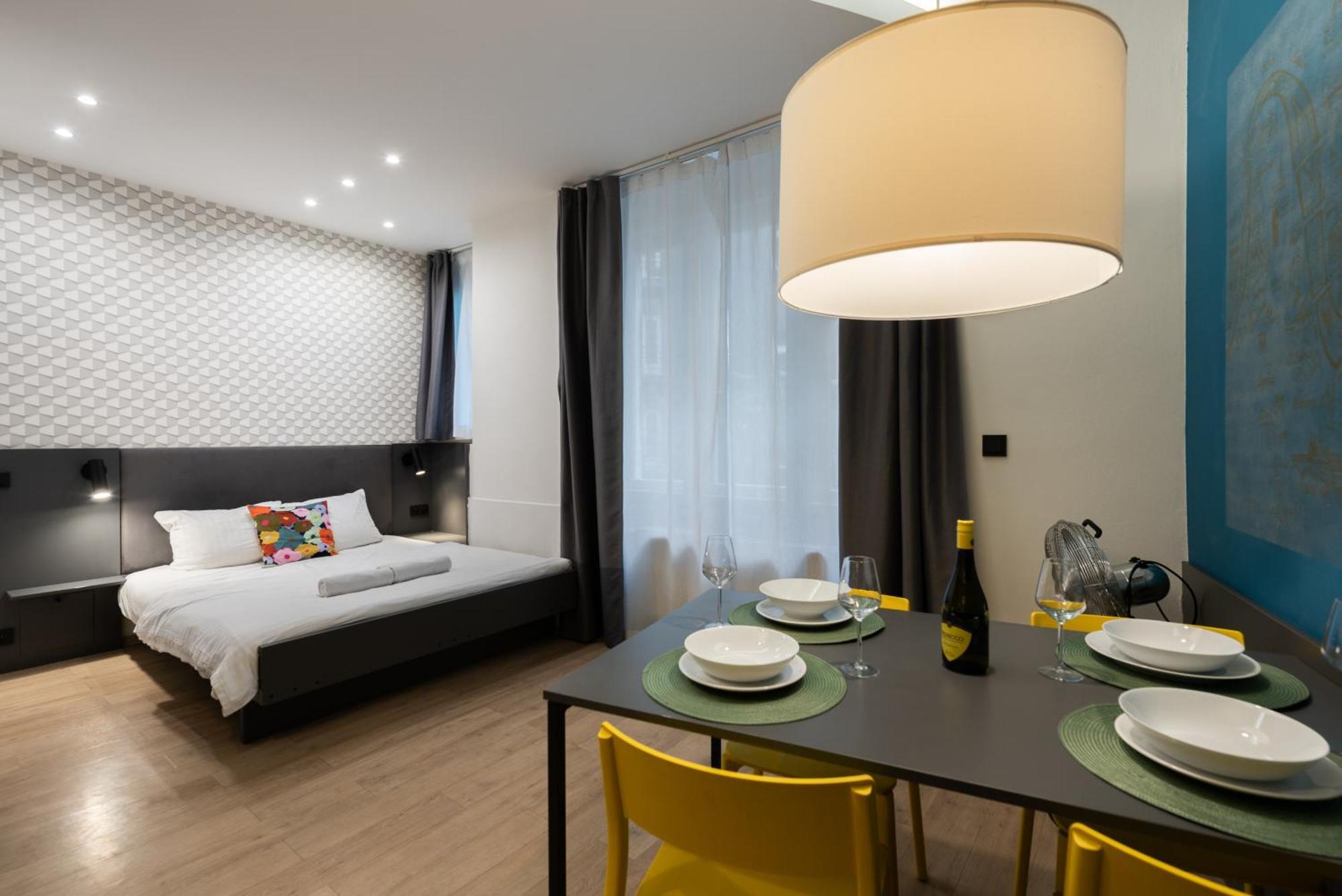 Lighthouse Apartment Prague Ngoại thất bức ảnh