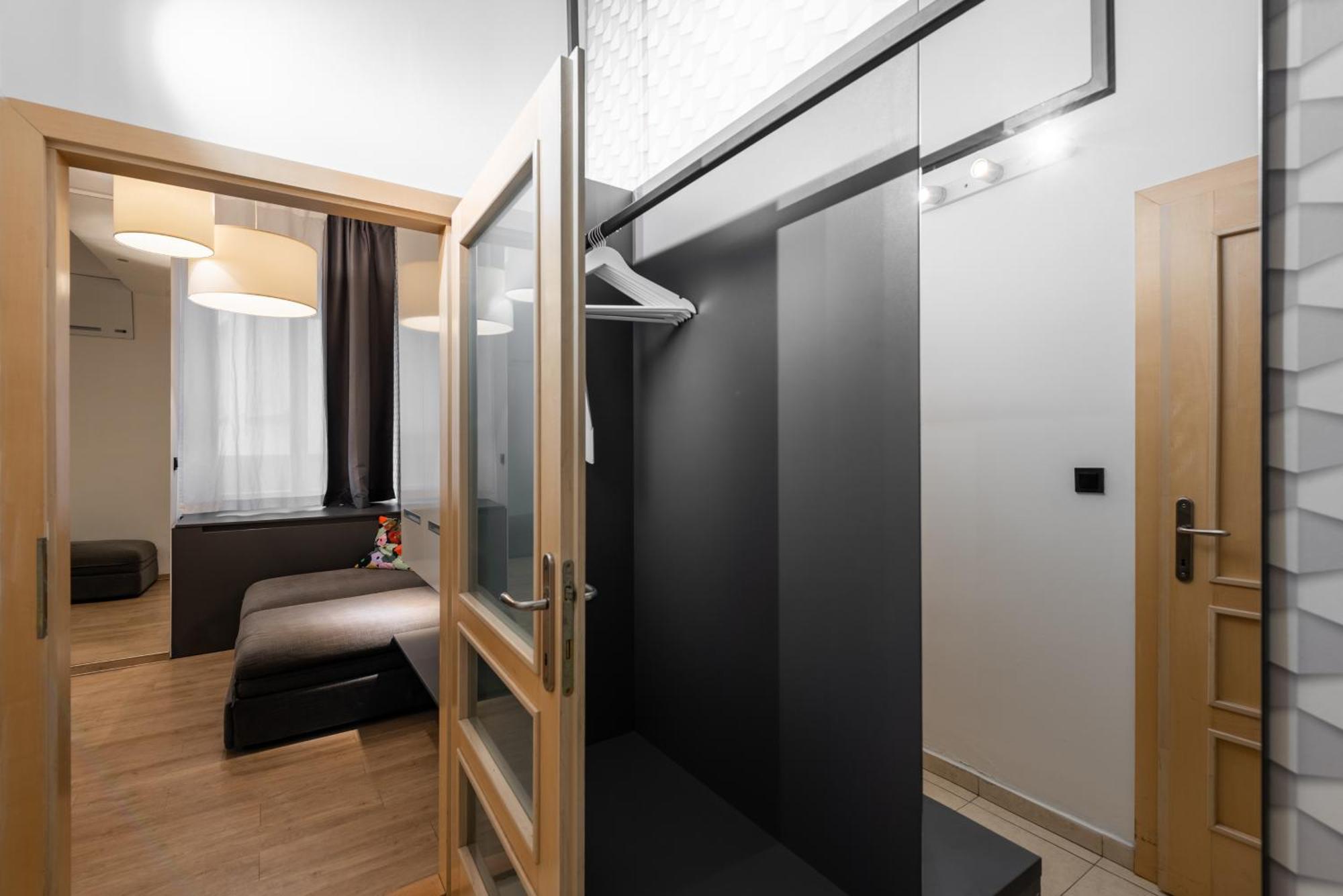 Lighthouse Apartment Prague Ngoại thất bức ảnh